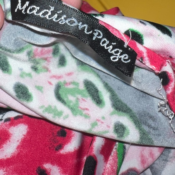 Madison Paige black, pink & red floral dress size L - Picture 4 of 12